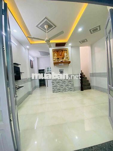 Cần bán nhà 1 trệt 2 lầu 1 sân thượng ngay Bình Đông ,Q8 chỉ 4,3 tỷ.