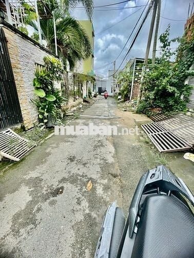 Đất tại Lê Văn Lương. 83m2. Sổ hồng riêng. XD tự do. MT 6M, HXH