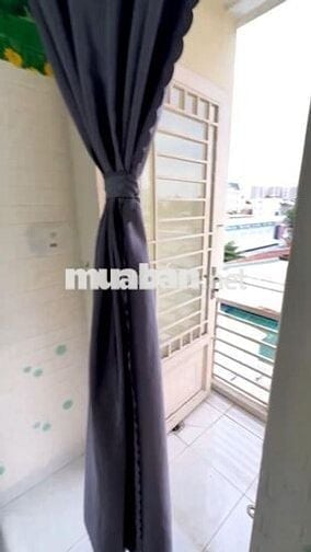 Phòng Có Cửa sổ Máy Lạnh Gần Công Viên Lê Thị Riêng Quận 10