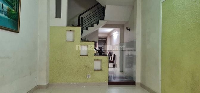 Cho thuê nhà mặt tiền Phú Thuận, Q.7, 4x20m, 3 lầu, giá 30 triệu 