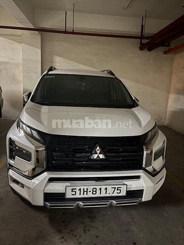 Cho thuê tháng xe ô tô 7c có tài xế 