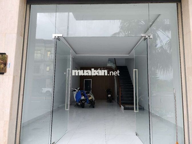 Cho thuê mặt bằng bán hàng ăn uống, không ở lại