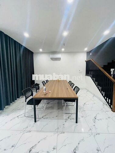 NHÀ 3 TẦNG FULL NỘI THẤT KHU ECOCHARM