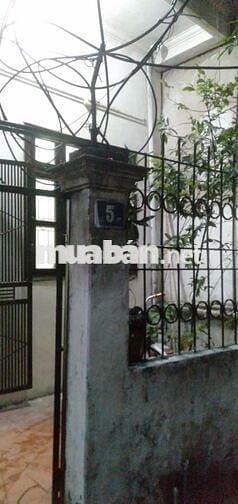 Cho thuê nhà riêng 60m2 2 tầng, 2 phòng ngủ  ở đường Hoàng Mai