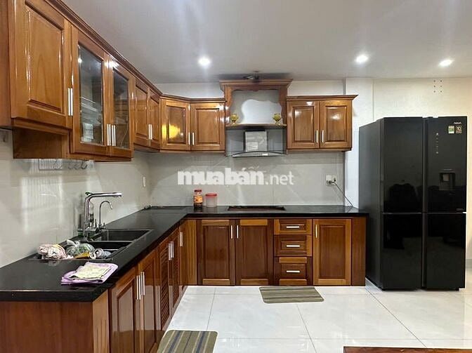 NHÀ ĐẸP 3 TẦNG CÓ GARA OTO ĐƯỜNG 15M KINH DƯƠNG VƯƠNG, GẦN BIỂN.