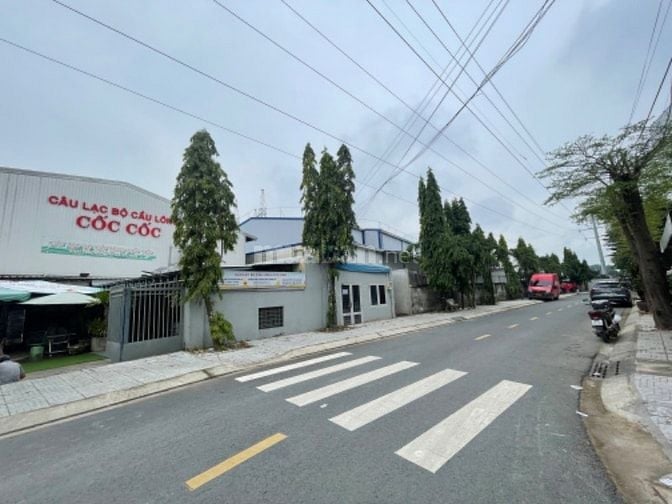 Cho Thuê nhà cấp 4 dt 40m2(1PN + 1WC) sát chung cư giá thuê 10tr/th