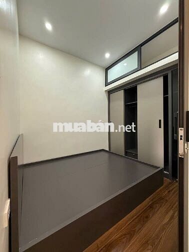 🏦 #G TẬP THỂ TẦNG 2- TRUNG TÂM QUẬN 2 BÀ - Ô TÔ ĐỖ CHÂN CẦU THANG