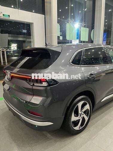 VinFast VF8 2024 S (Kèm pin) - 39 km