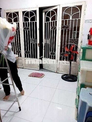 Bán nhà cấp 4, Phạm Hữu Lầu, diện tích 92m2, nhỉnh hơn 4tỷ