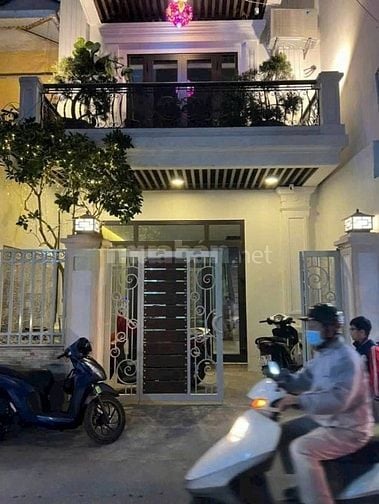 Nhà Mặt Phố Quan Nhân 84/92m2, 5 tầng, MT: 5 m, Q.Thanh Xuân, Hà Nội