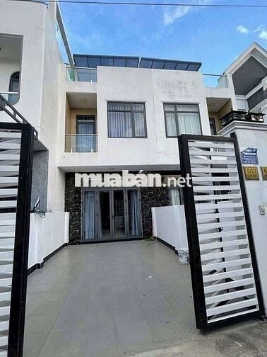 Cho thuê nhà Phú Mỹ cách Phạm Ngọc Thạch 100m