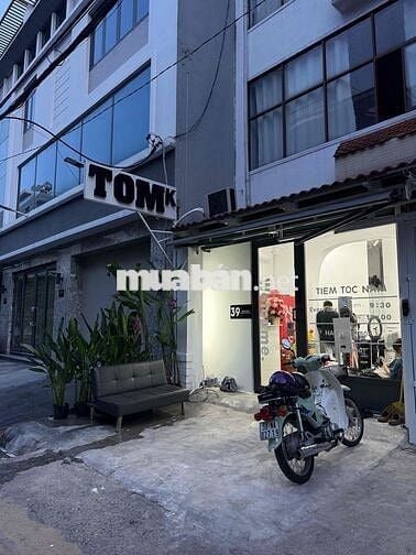 Sang MBKD hoặc Toàn Bộ Salon Tóc 6tr/1thang