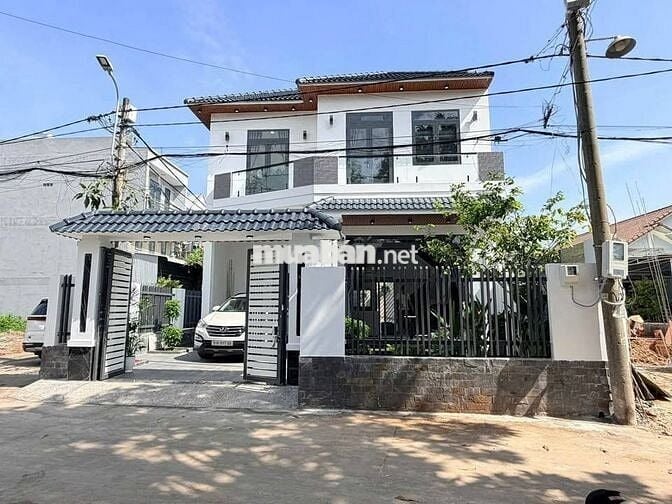 kẹt tiền bán lỗ nhà 52m2 lầu 2pn2wc giá 785 triệu SHR còn thương lượng