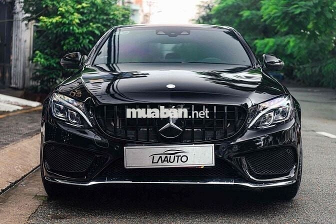 Mercedes C300 AMG Model 2018 - Đen/Đỏ - 25.000 km