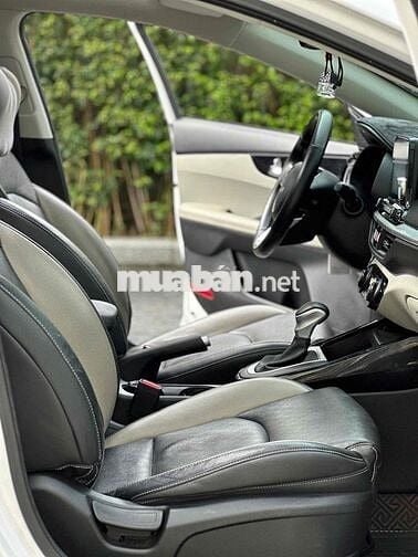 𝐊𝐢𝐚 𝐊𝟑 𝟏.𝟔 𝐋𝐮𝐱𝐮𝐫𝐲 𝟐𝟎𝟐𝟐