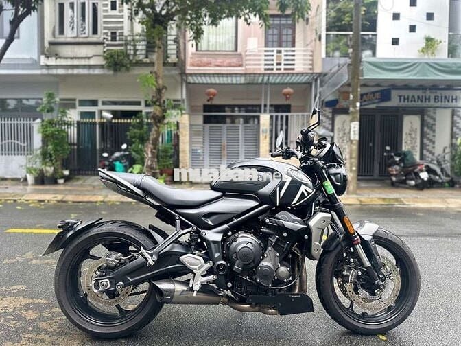 CC bán gấp xe Triumph Trident full đồ