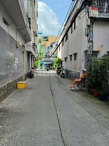 Gia đình cần bán căn nhà sát mặt tiền Nơ Trang Long, Bình Thạnh