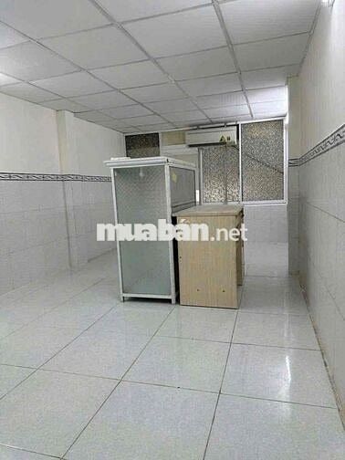 cho thuê nhà nguyên căn đường Tạ Quang Bửu (3m2x8m) hẻm 3gác