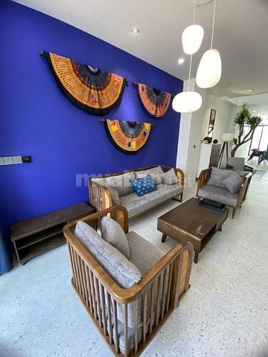 Bán nhà phố KDT Thành Phố Cà Phê, Buôn Mê Thuột, 4 tầng, full nội thất