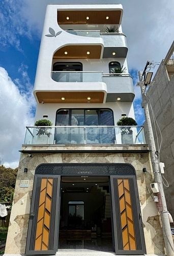 SIÊU PHẨM NHÀ 4 TẦNG NGAY NGUYỄN THỊ SÓC,BẮC LÂN 1, BÀ ĐIỂM, HÓC MÔN