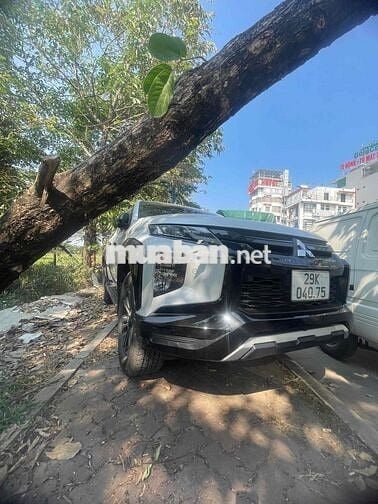 Mitsubishi 2022 - 300000 km