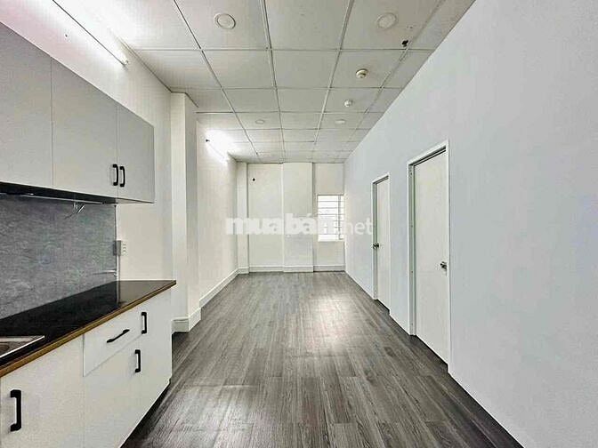 CĂN HỘ 2 PHÒNG NGỦ 50M2 - THANG MÁY - NGAY CV HOÀNG VĂN THỤ