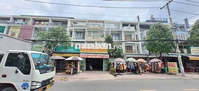 Nhà phố 5m x 23m. 3 tầng Có vỉa hè 9m Mặt tiền Nguyễn Thị Búp