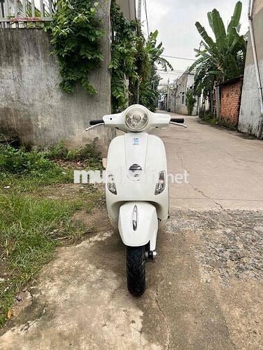 Cần bán Vespa máy móc êm mạnh . Bs đẹp dễ nhìn