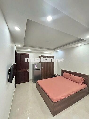 CHDV cực rộng ngay trung tâm, 30m2, Quận 10