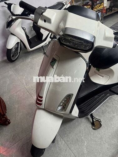 Cần bán xe Vespa Sprint S 125 ABS odo 9000km