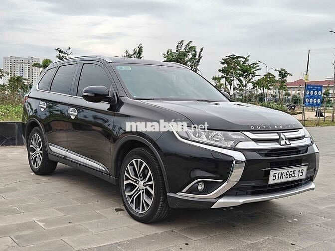 Mitsubishi Outlander 2.0 Premium 2017 - Nhập Nhật