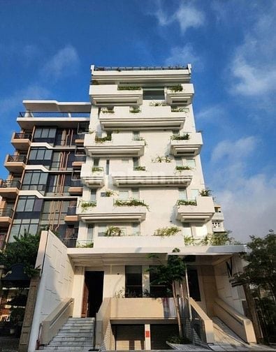 Toà nhà CHDV Bạch Đằng; 475m2 (22 x 22); Hầm 8 Tầng 125P; HĐT 500Tr