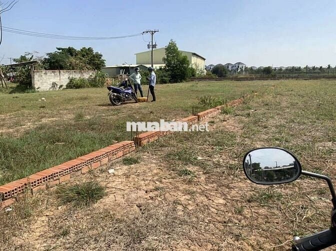 CẦN BÁN GẤP MIẾNG ĐẤT SHR MẶT TIỀN TỈNH LỘ 822 TÂN MỸ ĐỨC HOÀ LONG AN