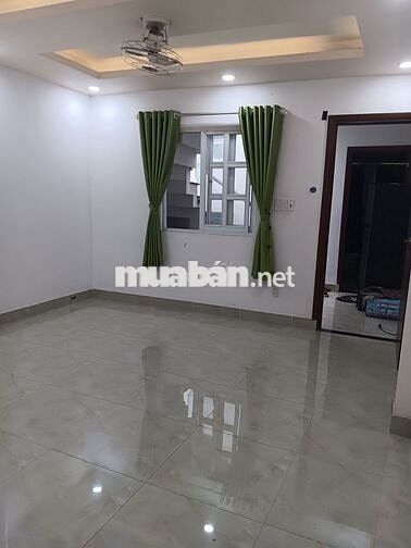 Nhà nguyên căn còn trống 1 phòng, gần ĐHLuật, Giga. Điện nước giá NN