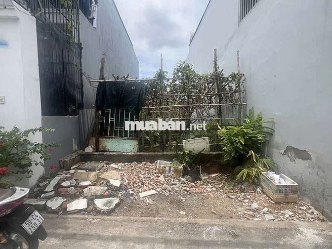 Đất đường xe tải đào tông Nguyên nhà bè