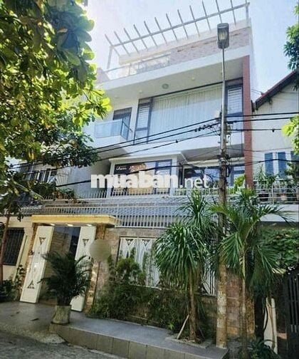 Cho Thuê Biệt Thự Đẹp 4 Tầng Khu Víp Bên Sông,Gigamall,Phạm Văn Đồng