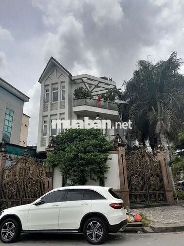 Biệt thự góc 2 MT sát Nguyễn Văn Trỗi 75m2 6 tầng hầm thang máy hồ bơi