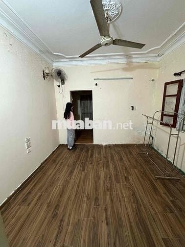 Cho thuê nhà khu tập thể phố tạ quang bửu