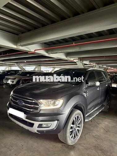 Ford Everest Titanium 4x2 Màu Xám lông chuột 2019