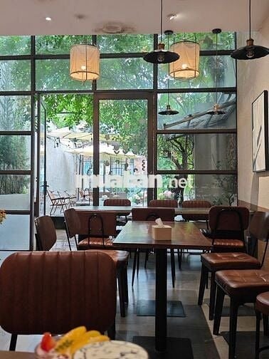 Cho thuê MBKD Vương Thừa Vũ 65m2 trong nhà + 50m2 sân chỉ 21tr