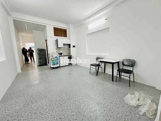 CĂN HỘ 1 PHÒNG NGỦ 50m2, BAN CÔNG, FULL NỘI THẤT, MÁY GIẶT RIÊNG