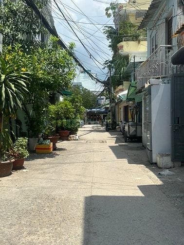 BÁN NHÀ HXH  - QBT  - 64m2 ( 3.3m*20m ) - KHU AN NINH - GIÁ 6.XTỶ