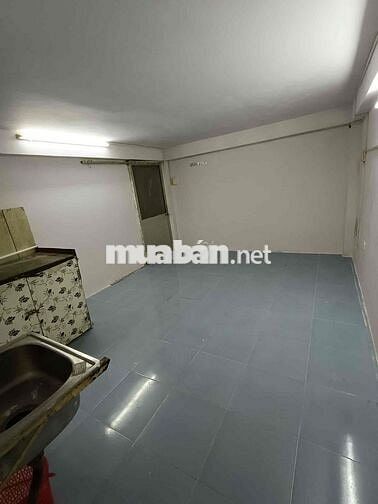 Nguyễn Ảnh Thủ Trung Chánh Hóc Môn