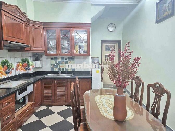 Hoa Lâm - Nhà 4 Tầng × 40m2 - 3 ngủ - full đồ - 9Tr