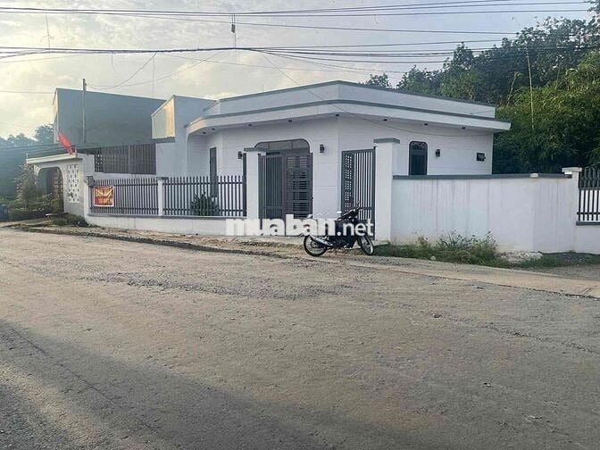 🏡 BÁN NHÀ VƯỜN CẤP 4 HIỆN ĐẠI – LÔ GÓC 2 MẶT TIỀN, PHƯỜNG PHÚ CHÁNH (N