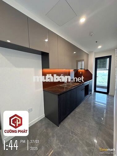 Cho thuê căn hộ 2PN 122m2, giá tốt 16tr/th miễn phí quản lí, view sông