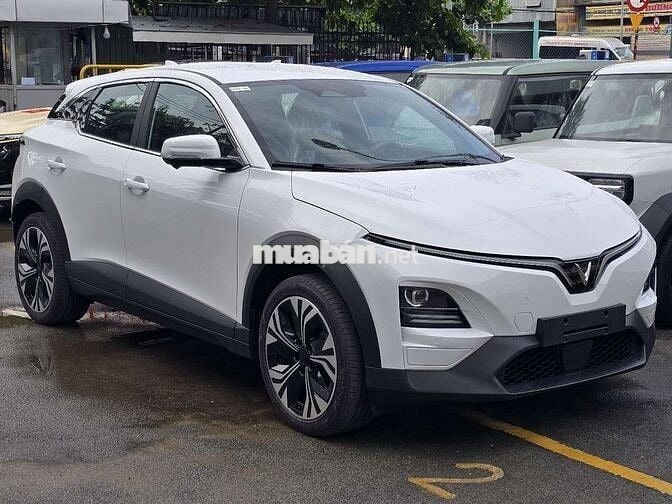 Vinfast VF6 Plus 2025 Giá Khủng 666 Triệu