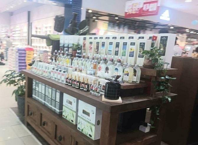 CỬA HÀNG CẦN BỔ SUNG NHÂN VIÊN BÁN HÀNG  LĐPT VÀO DỊP  LỄ TẾT