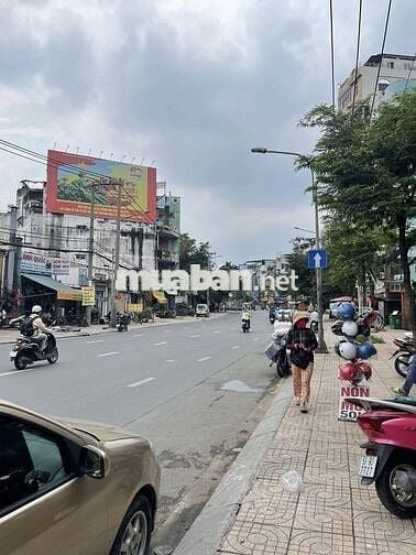 Cho thuê mặt bằng mặt tiền Đinh Bộ Lĩnh, ngay bến xe Miền Đông