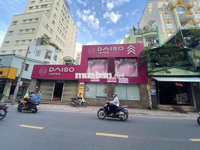 NGANG 16M - 2 TẦNG MẶT TIỀN NGANG LỚN HIẾM HOI TẠI TRUNG TÂM Q1 Q3